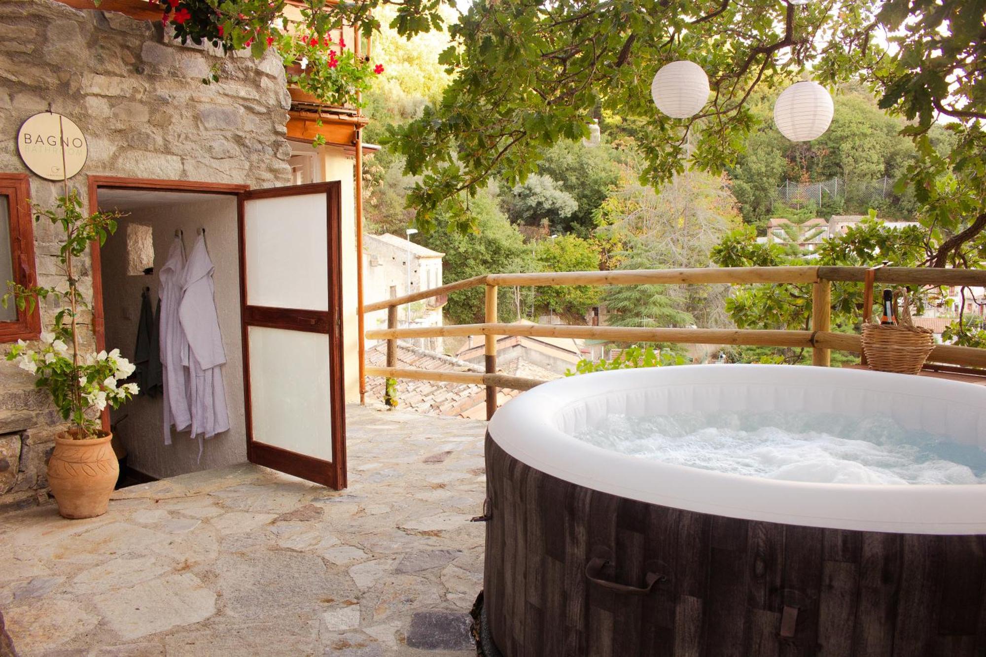 La Bolla Di Mag Luxury tent Saponara